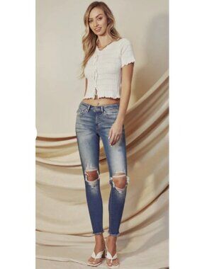 KanCan Cassandra Medium Wash Distressed Skinny Jeans Size 28 #2702